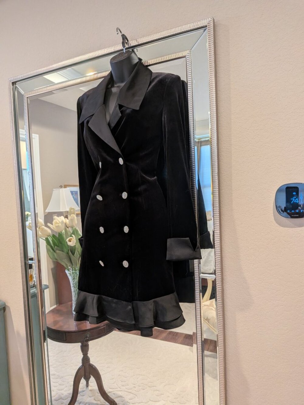 KARL LAGERFELD PARIS Women's Velvet Blazer Dress Black size 4